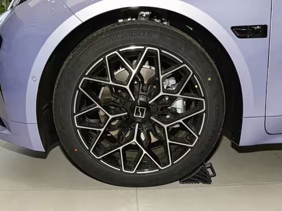 001 2025 WE Version 95kWh Four-wheel Drive price
